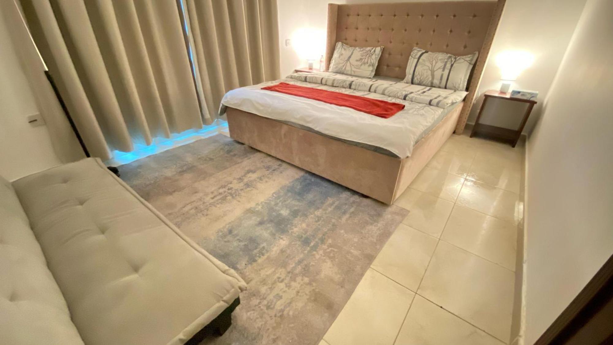 Classic Opposite To Mirdif Center Homestay Dubai